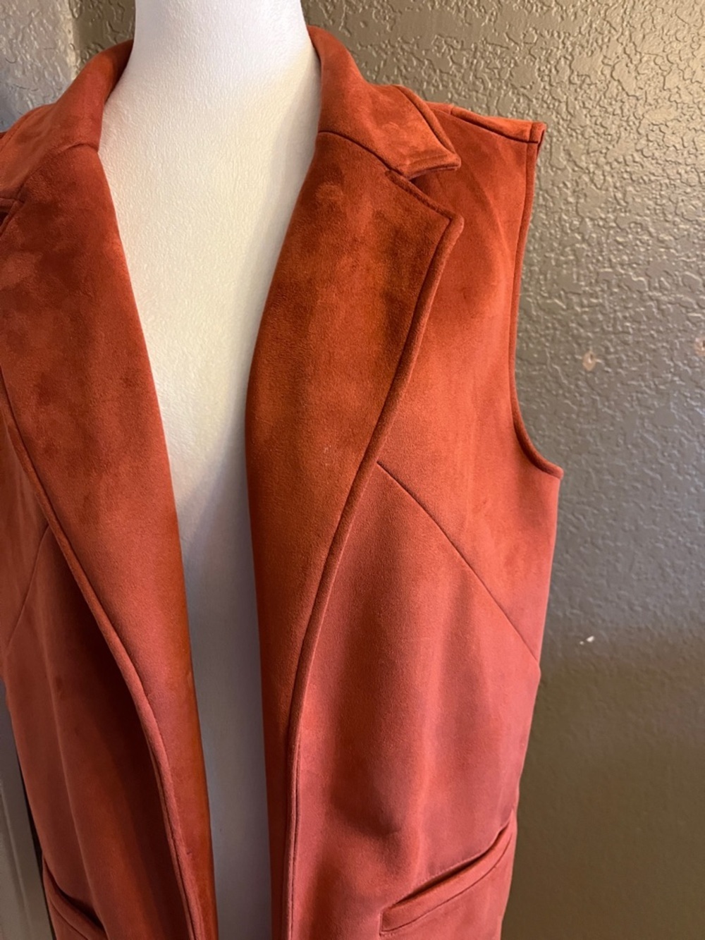 Attyre Classic Rust Sleeveless Blazer Vest - Women's size L - Picture 3 of 8